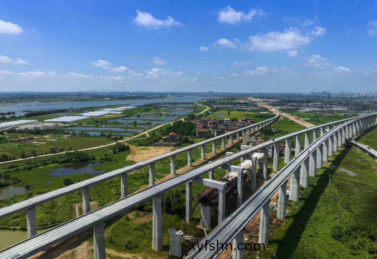 昌(chang)景黃高(gao)鐵將助力贛(gan)北髮展